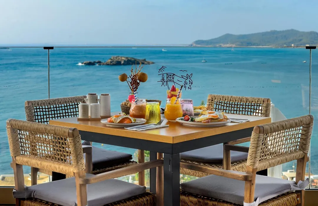 Hotel Cenit & Apts Sol Y Viento-1