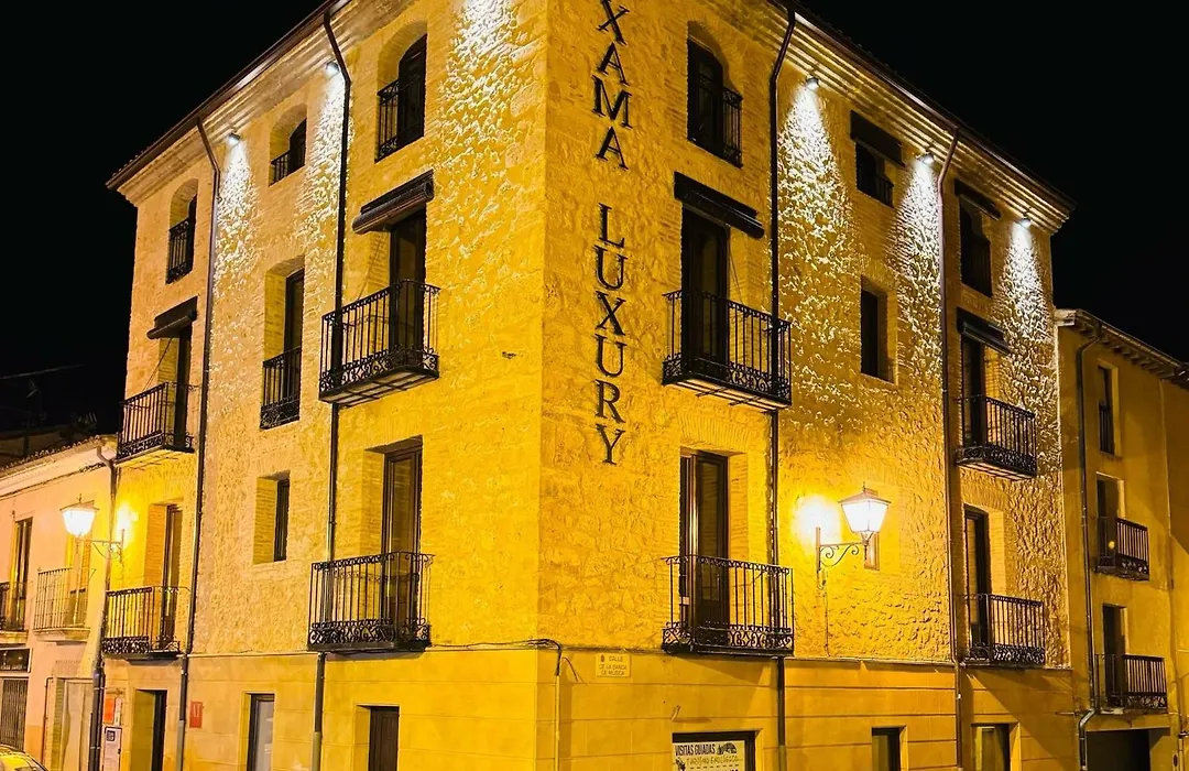 Apartamentos UXAMA LUXURY EPONA - junto a la Plaza Mayor con ascensor-1
