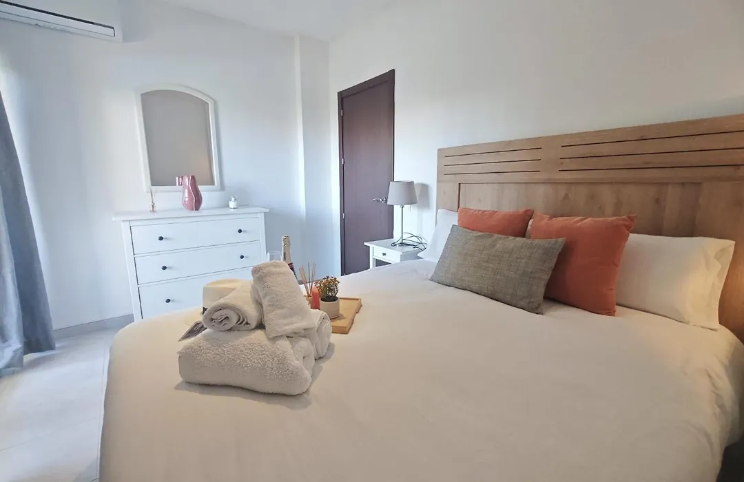 Casa Oasis Benalbeach-1