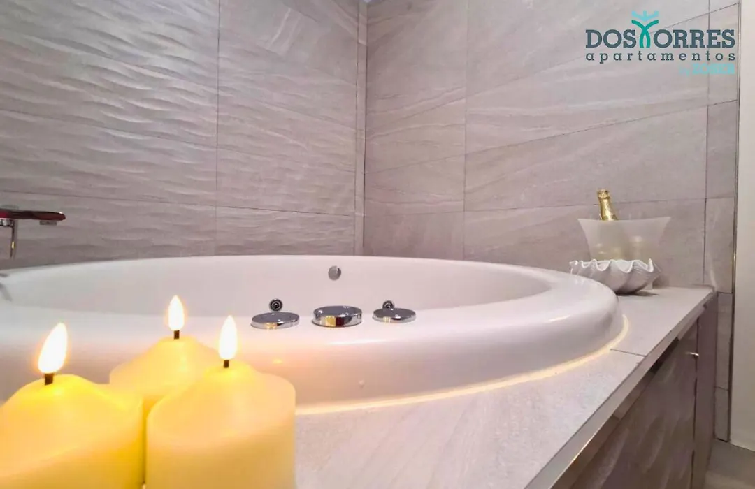 Dos Torres Bárbol - Jacuzzi en la Habitación y Garaje en el Centro-1