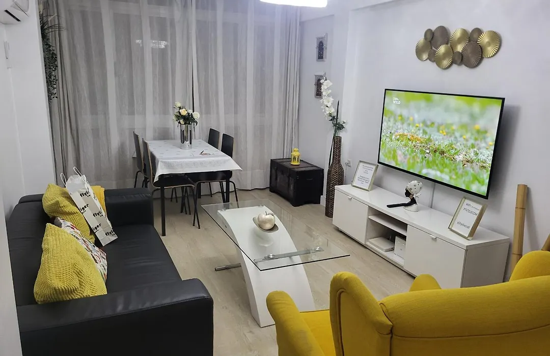 3BR Top Floor Apartment Vialia La Unión Metro-1