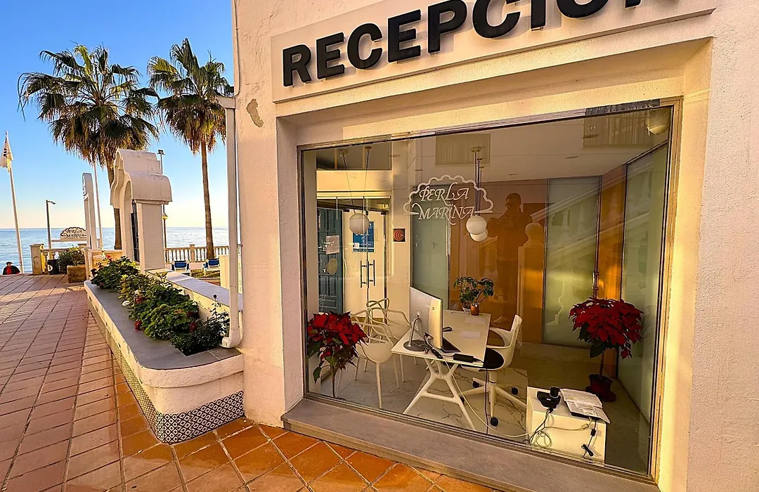 Apartamentos Perla Marina-1