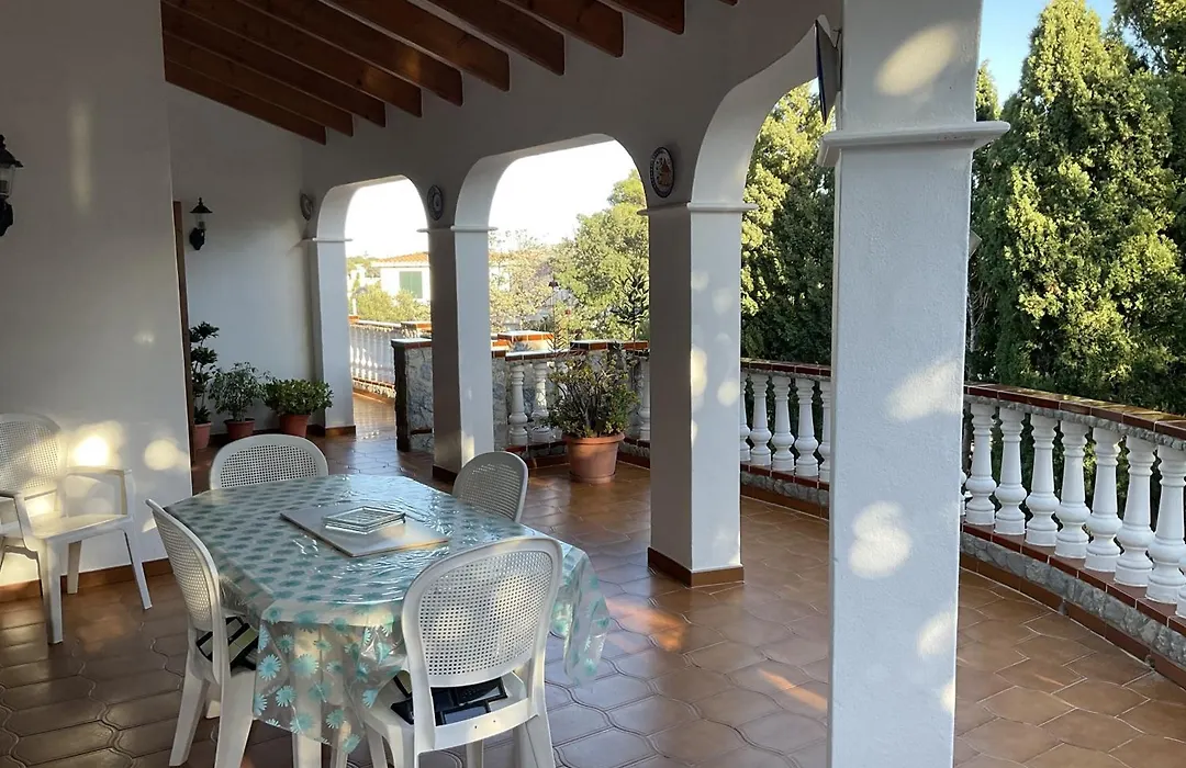 Villa SANTA ANA delante de la playa-1