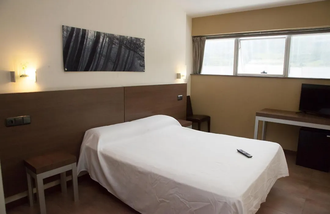 Hotel Izelai-1