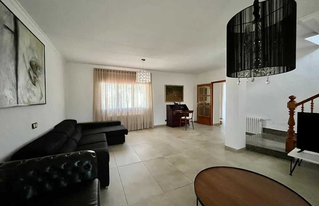 Masia Botargo 9 hab, 8 baños, piscina, porche-1