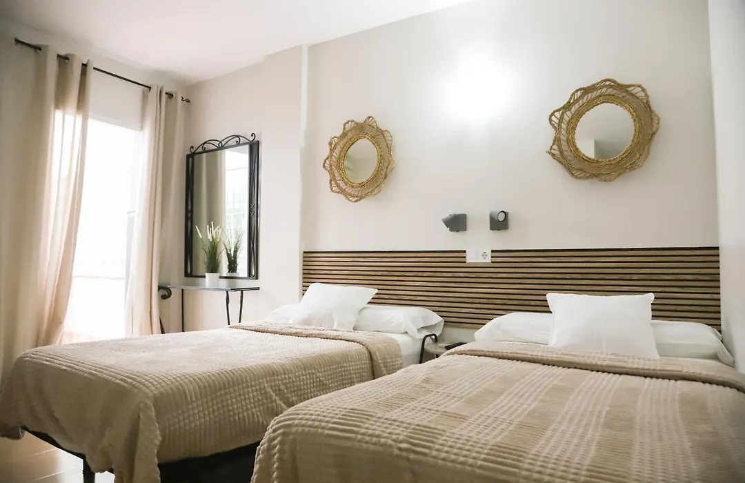 Hostal Cuevas-1