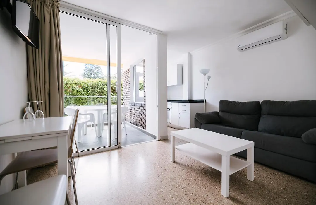 Apartamentos Livvo Tarahal-1