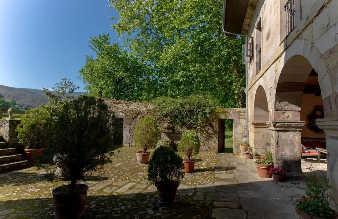 Palacio de Hualle-1