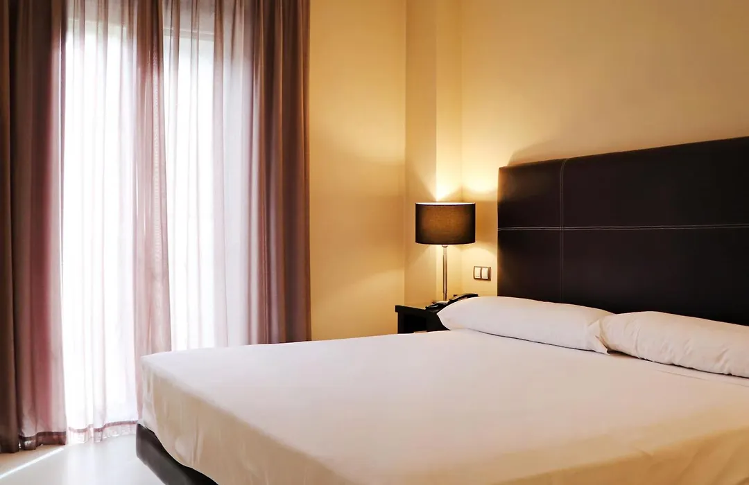 Hotel Real Balneario Carlos III-1