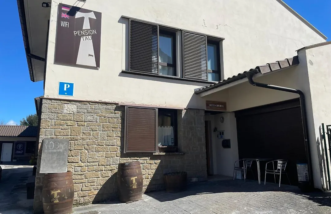 Casa Tau-1
