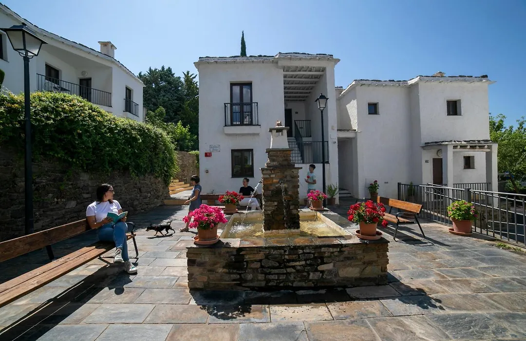 Hotel Villa Turistica De Bubion-1