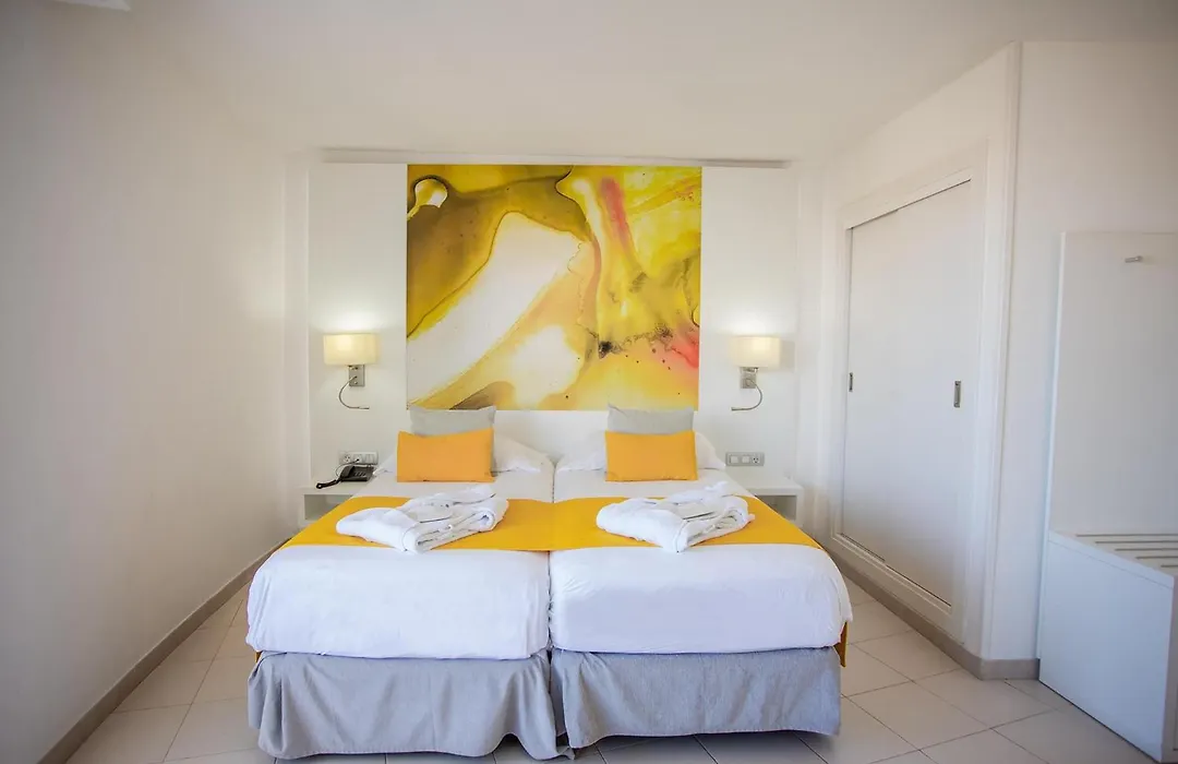 Servatur Waikiki-1