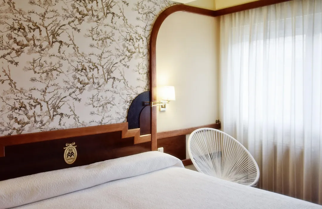 Hotel Maria Luisa-1