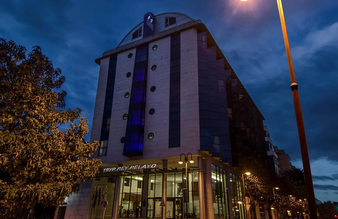 Hotel Zentral Gijon Rey Pelayo-1