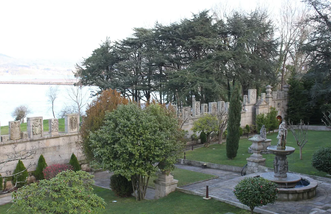 Pazo Los Escudos Hotel Spa & Resort-1