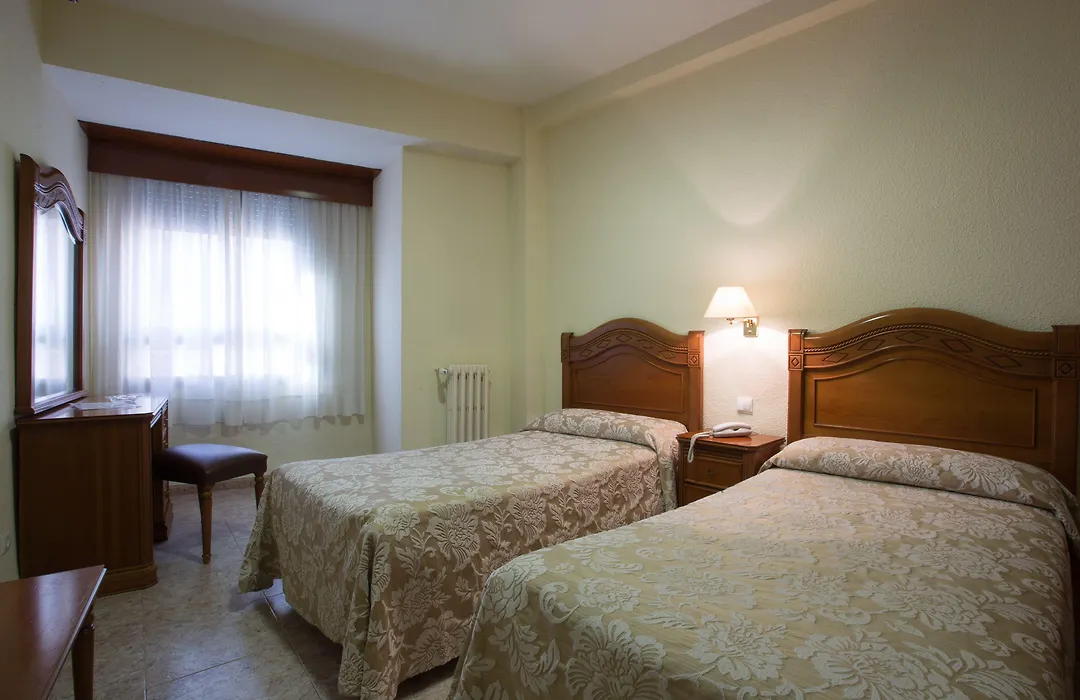 Hotel Riviera-1