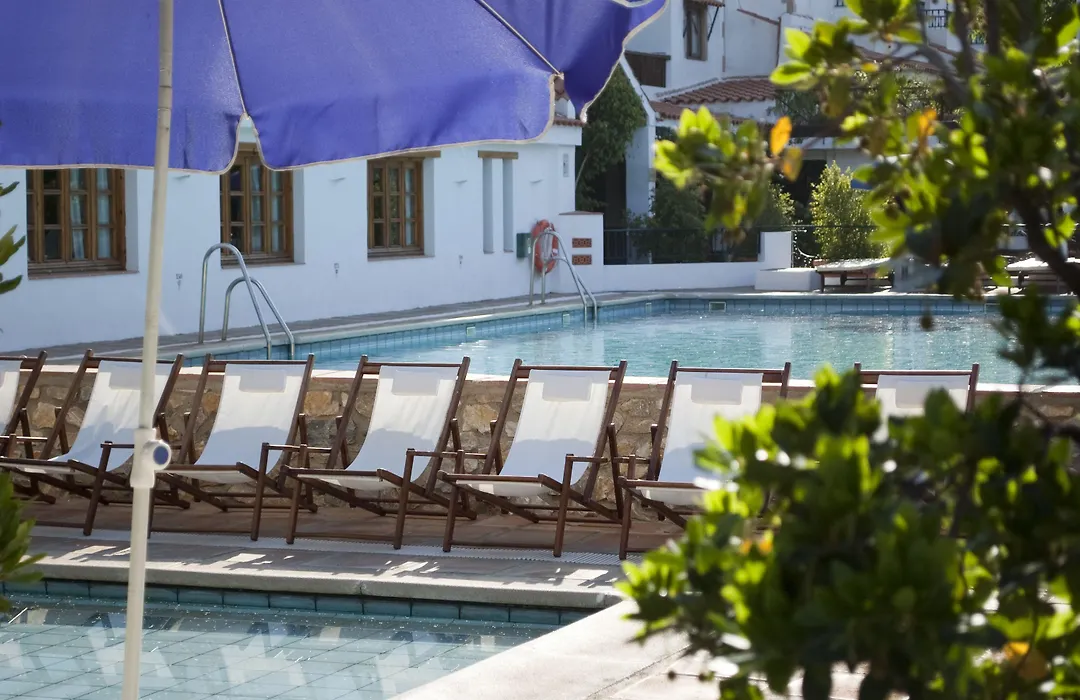 Hotel Alcadima-1