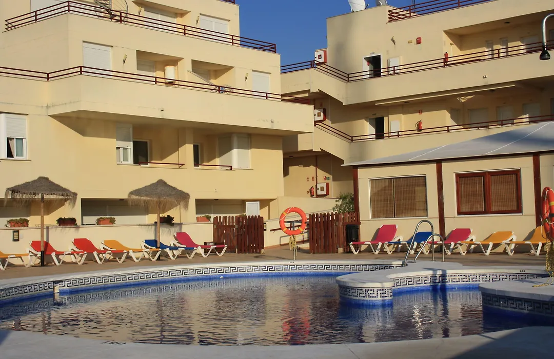 Apartamentos Inma Mayor en primera línea de playa, con Parking y Piscina-1