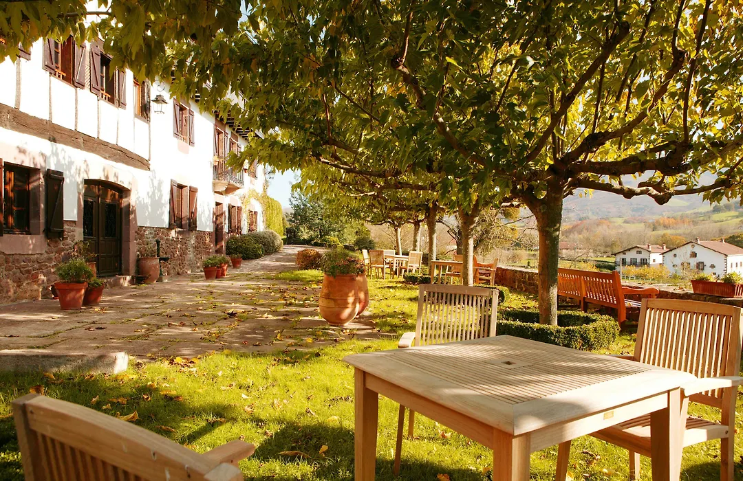 Hotel Senorio De Ursua-1