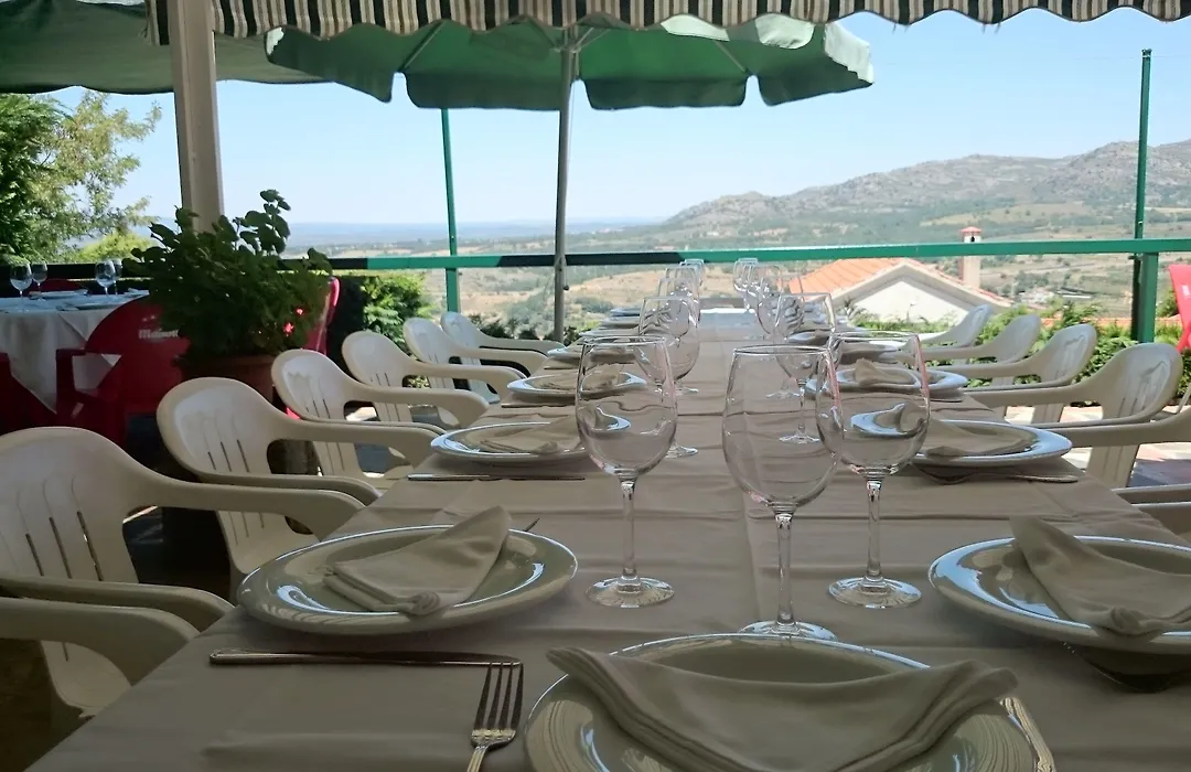 Hotel Los Duques-1