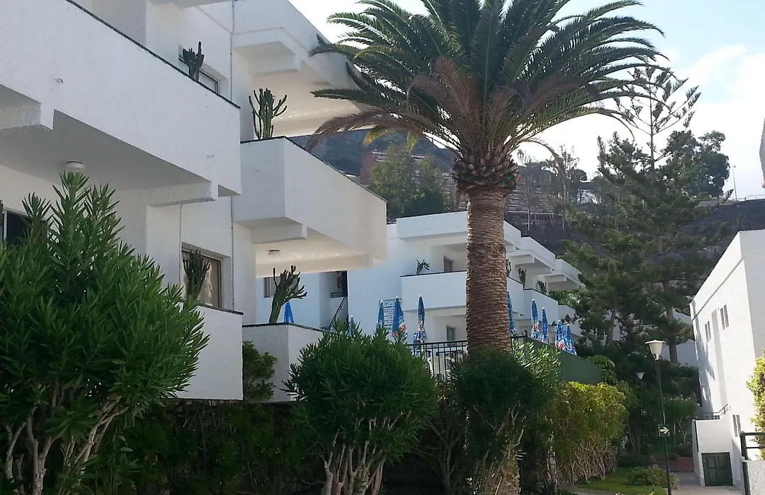 Apartamentos El Sombrero-1