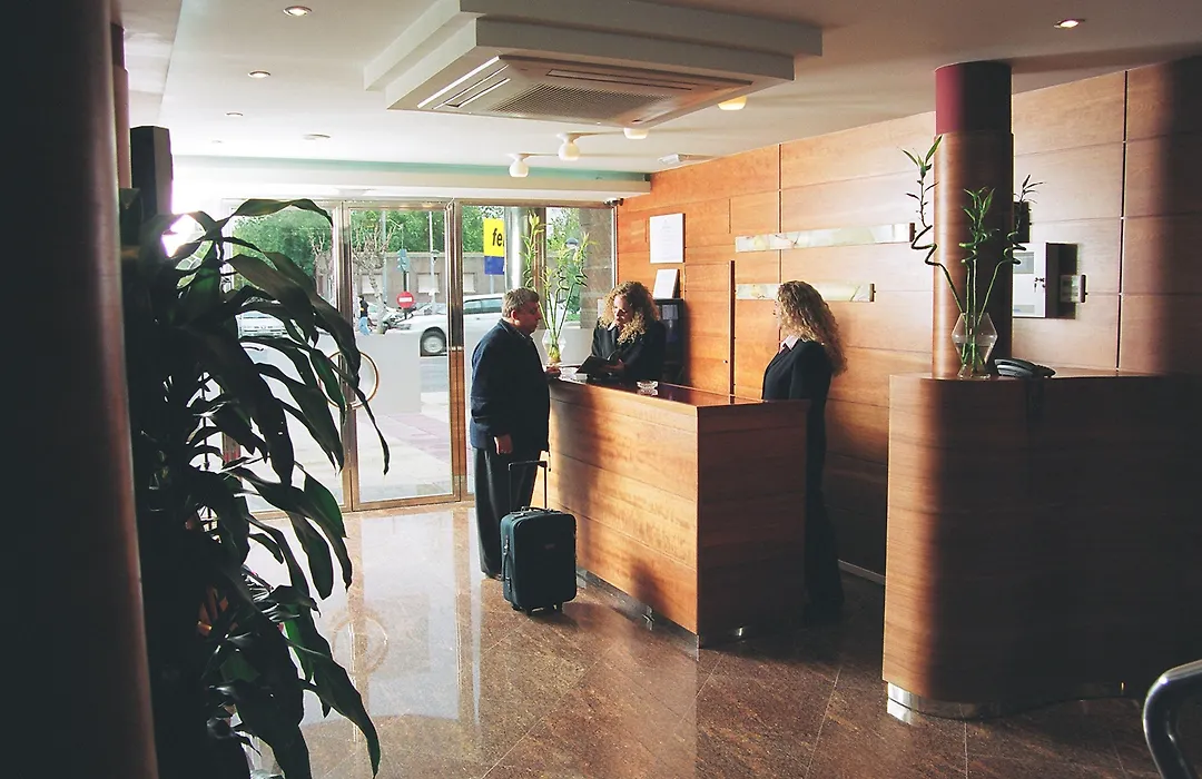Hotel Legazpi-1