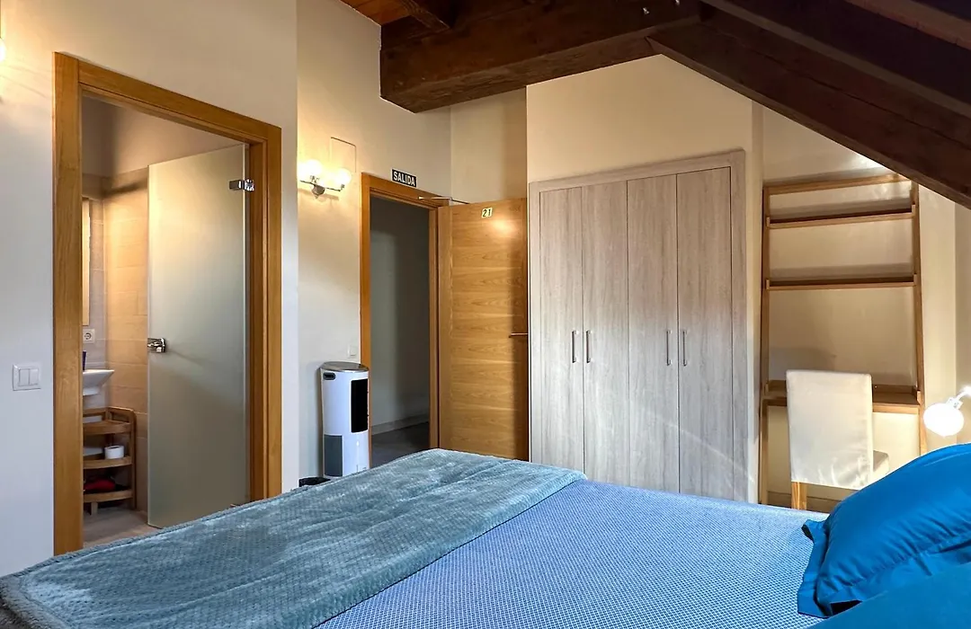 Hostal Iratibizkar-1