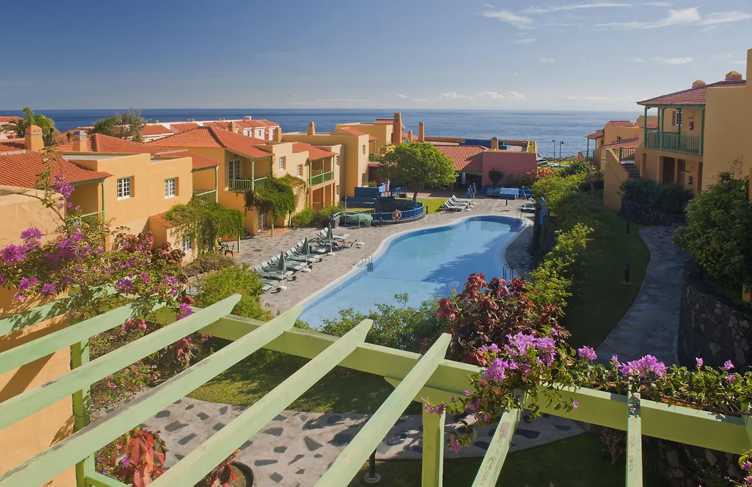Apartamentos La Caleta-1