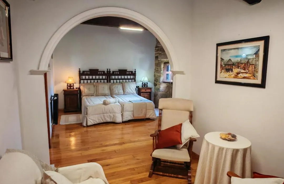 Casa Rousia-1