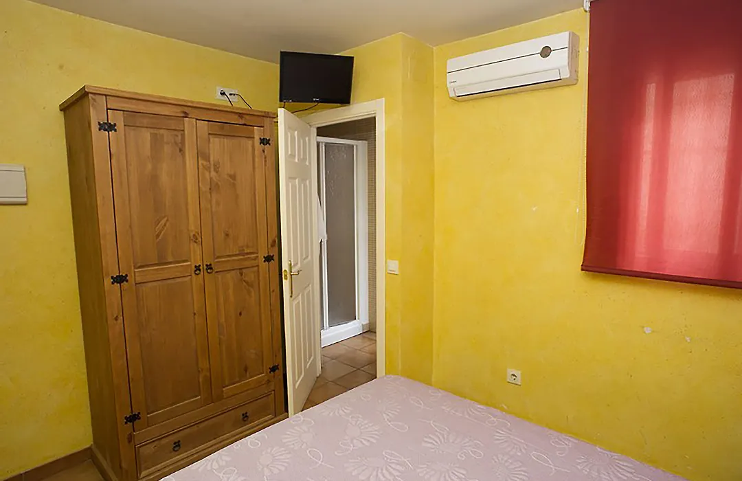 Hostal Velarde-1