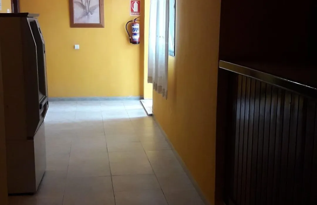 Hostal nuevo Montesol-1