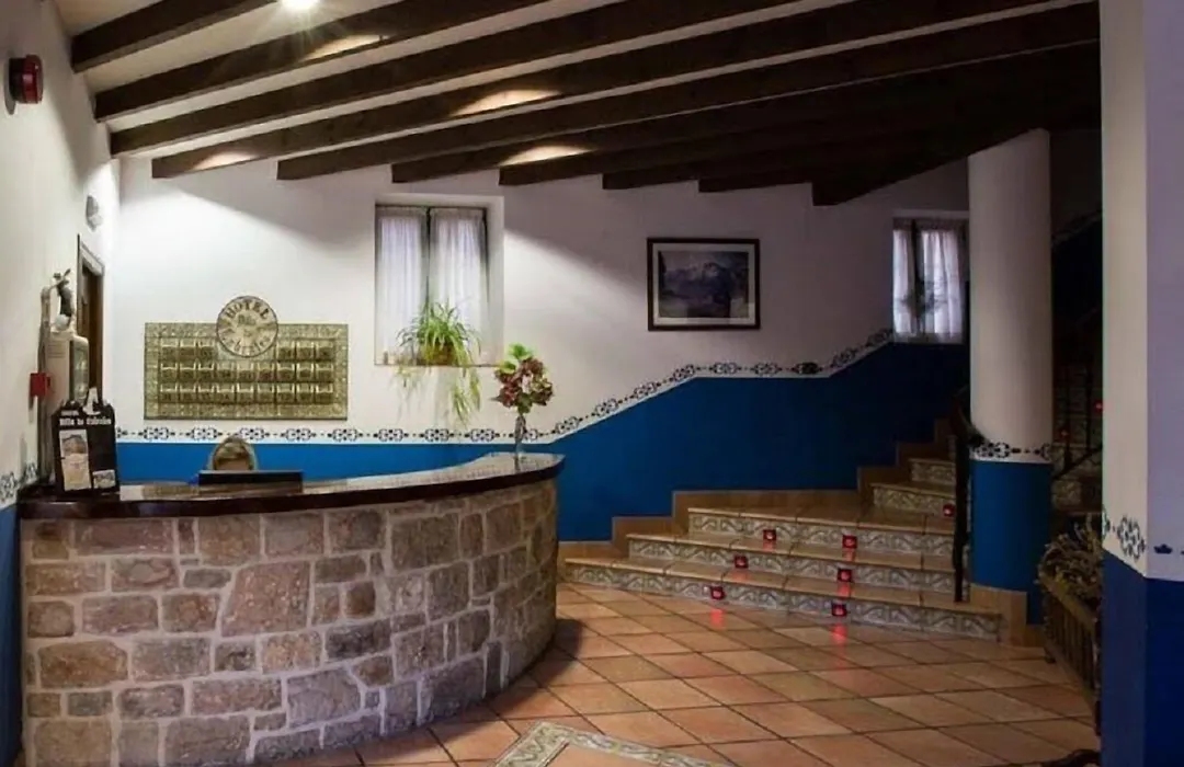 Hotel Villa de Cabrales-1