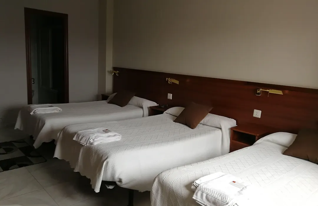 Hostal Cerecedo-1
