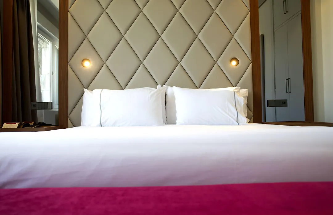 Hotel Silken Palacio Uribarren-1