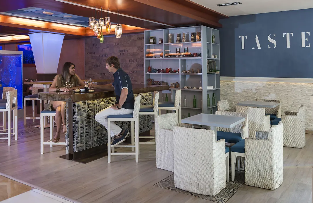 Marylanza Suites & Spa-1