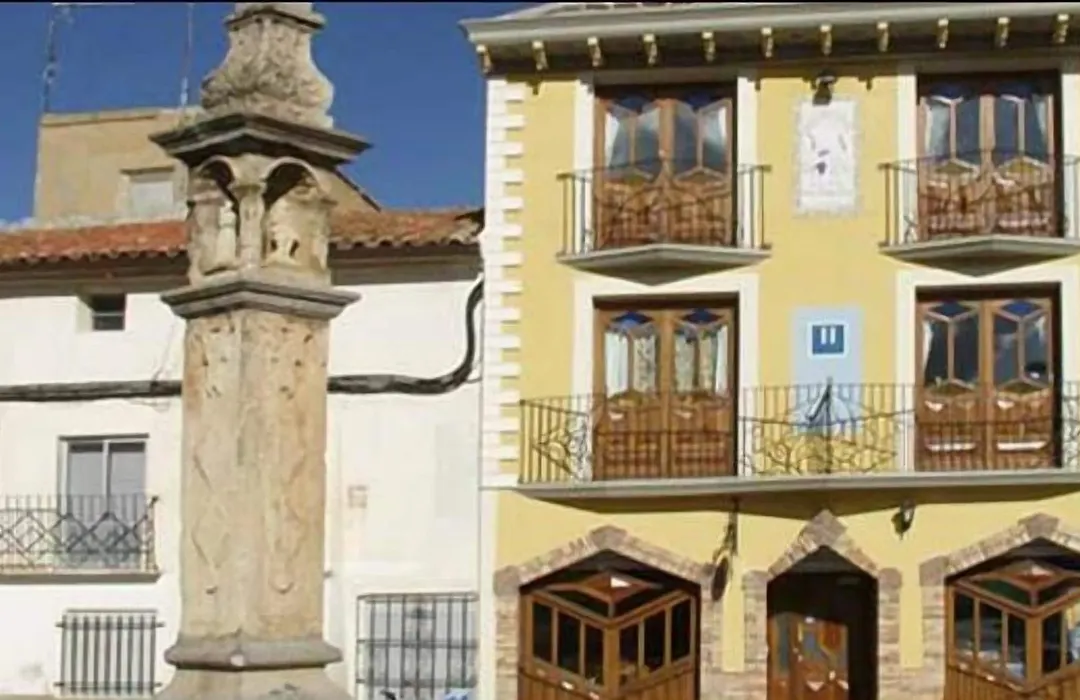 Hostal Las Grullas-1