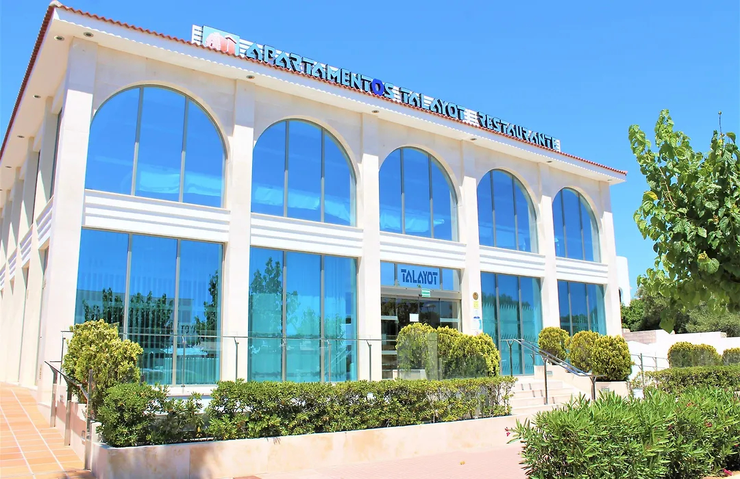 Apartaments Talayot-1