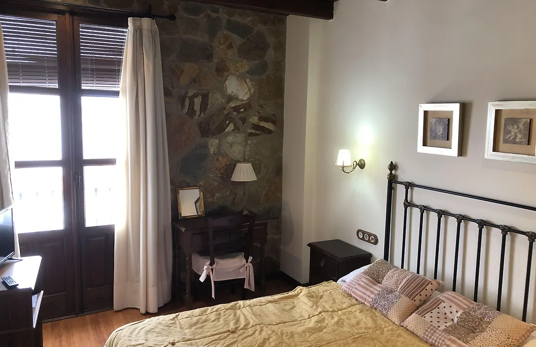 Hostal Dosca-1