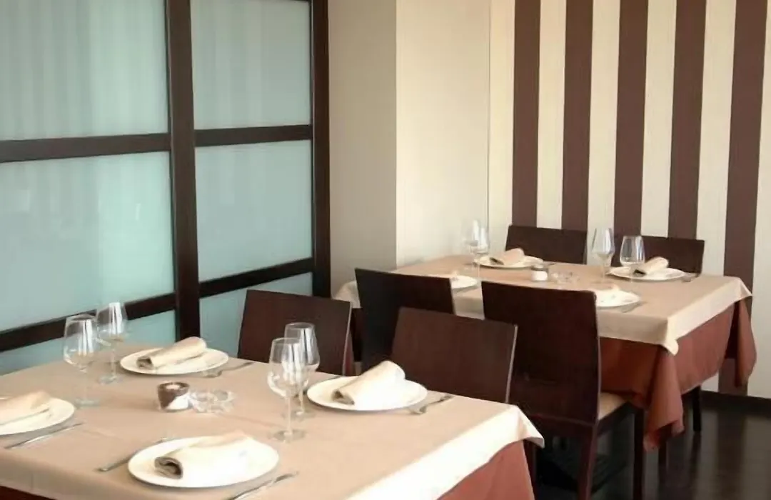 Hotel Arteixo-1