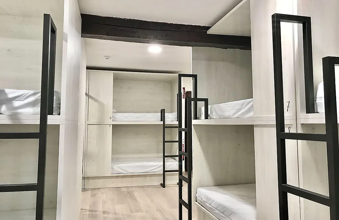 Quartier Leon Hostel Jabalquinto-1