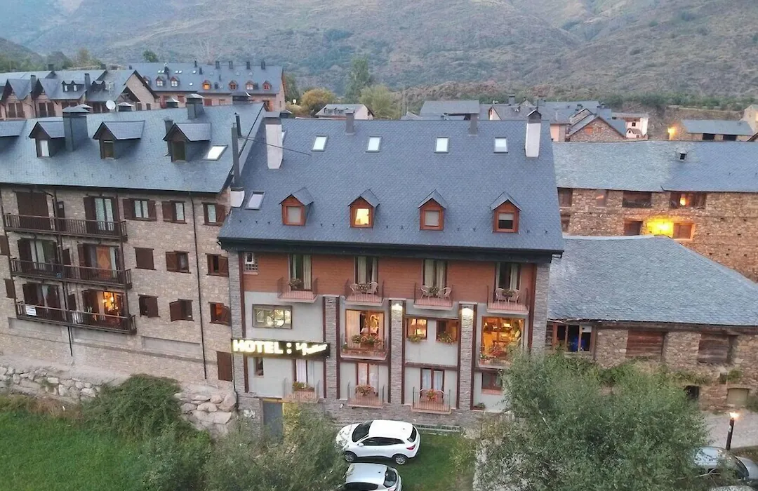Hotel Lo Paller-1