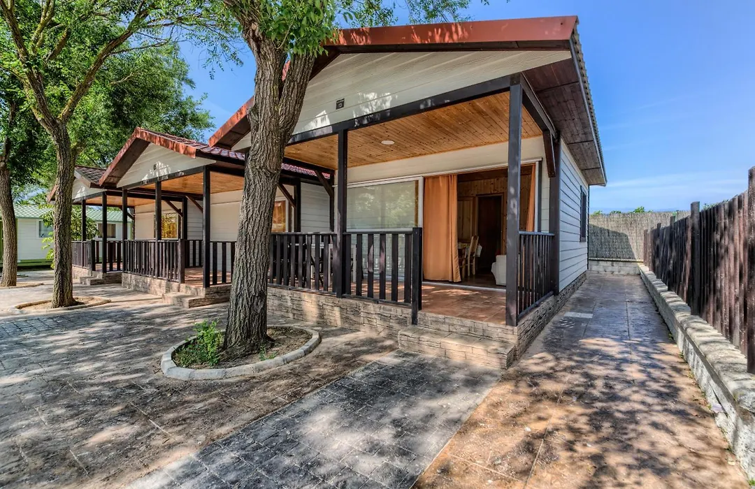 Glamping -Bungalows El Faro-1