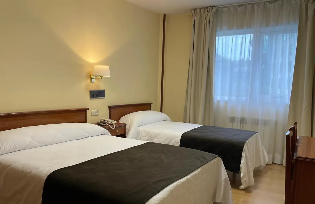 Hotel Capital de Galicia-1
