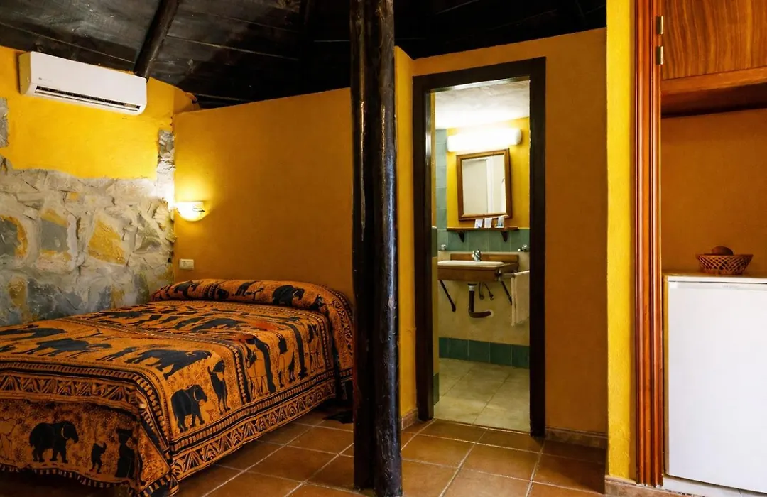 Hotel Selwo Lodge - Animal Park Tickets Included-1