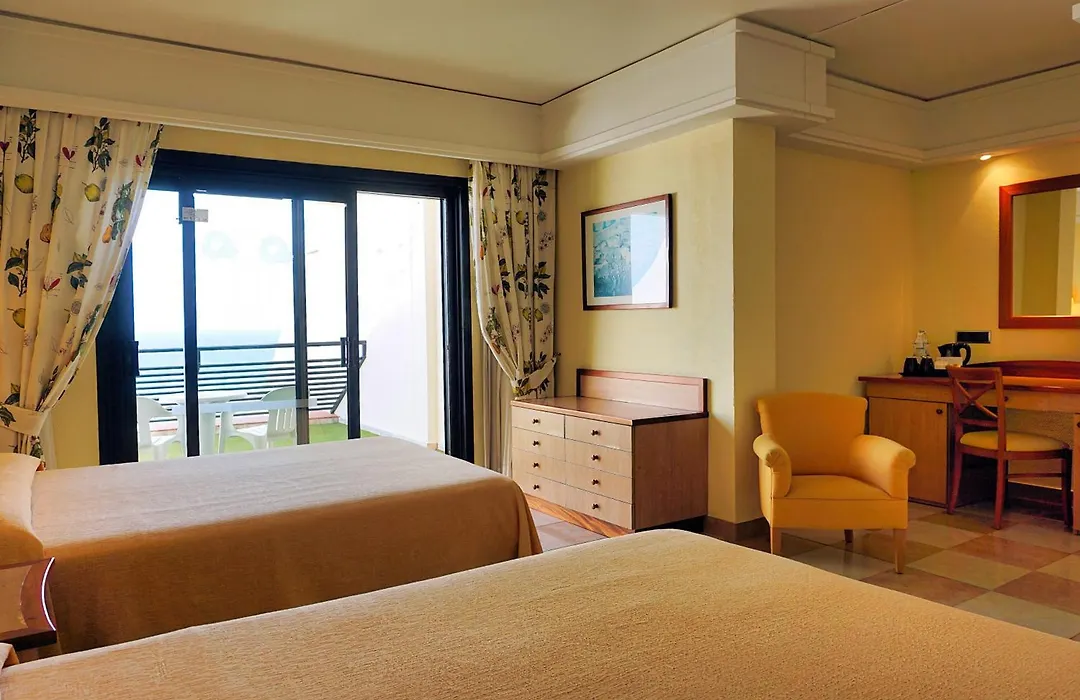 Sbh Crystal Beach Hotel & Suites - Adults Only-1