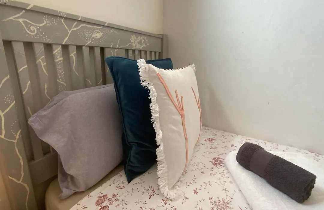 'La Casa de LoLa' casita de cuento con vistas-1