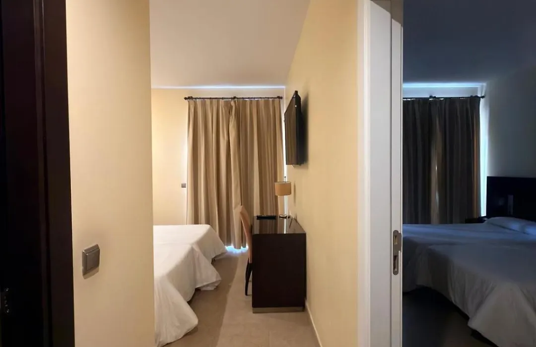 Hotel El Mesón-1
