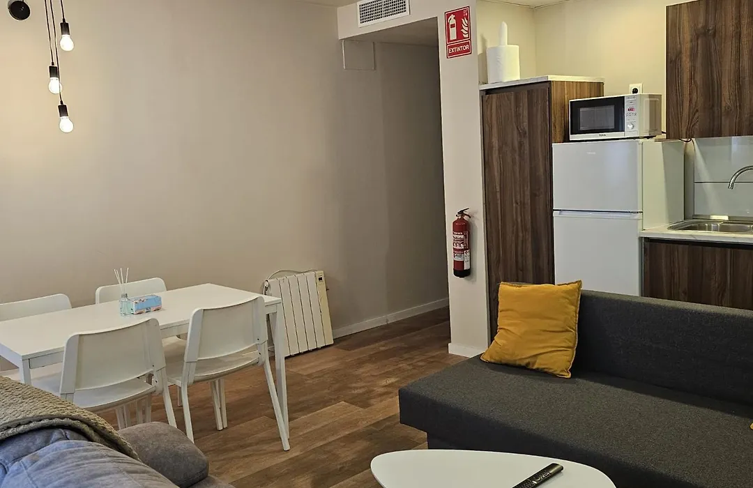 Apartamentos Picasso-1