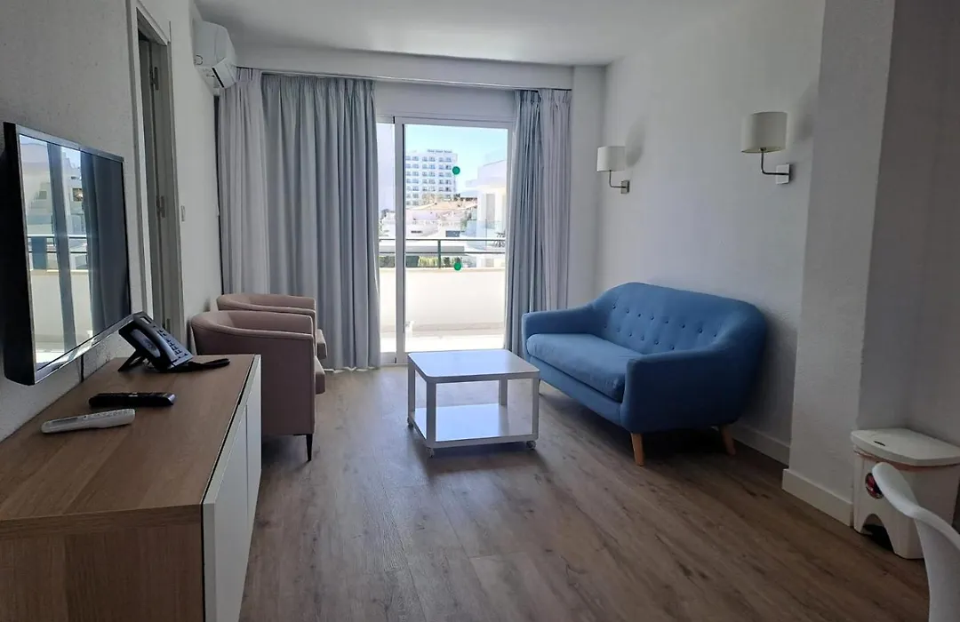 Apartamentos Buensol-1