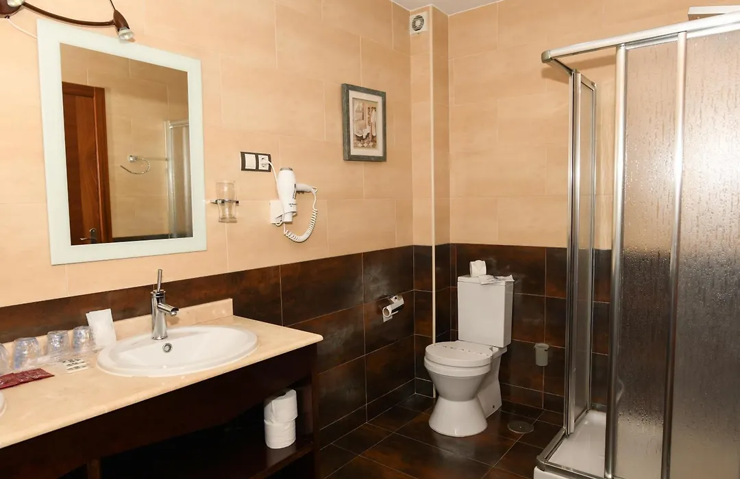 Hotel Ancora-1